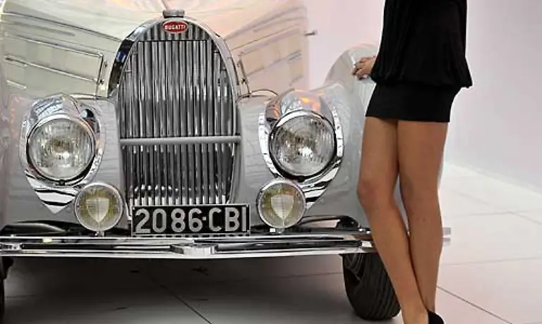 Das-ist-aber-immer-noch-nicht-alles-was-es-zu-sehen-gibt-Ein-Teil-der-Essener-Motorshow-ist-Oldtimern-und-Classic-Cars-gewidmet