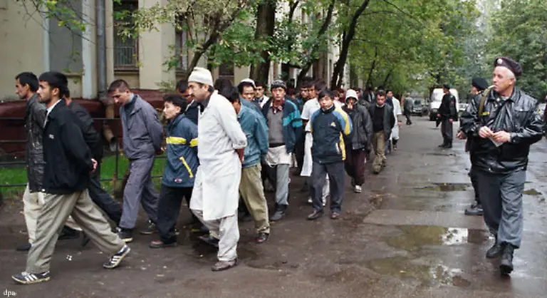 Die-Schwarzen-Kaukasier-werden-haeufig-zum-Opfer-rassistischer-Uebergriffe-meist-geduldet-oder-gar-unterstuetzt-von-staatlicher-Seite