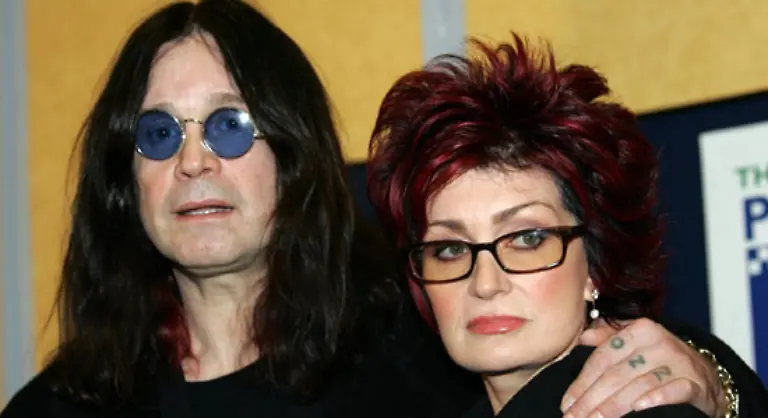 Osbournes-musikalischer-Durchbruch-kam-Ende-der-60er-Jahre-als-sich-aus-der-Band-Polka-Tulk-nach-und-nach-Black-Sabbath-entwickelte