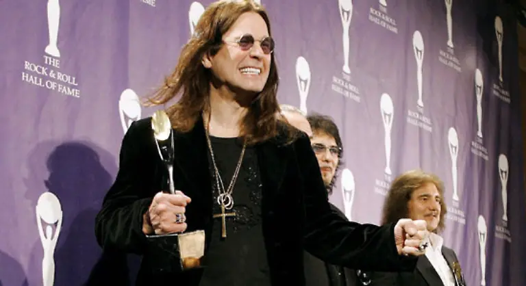 begab-sich-in-Entzugskliniken-und-trat-spaeter-auch-wieder-mit-seinen-Ex-Kollegen-auf