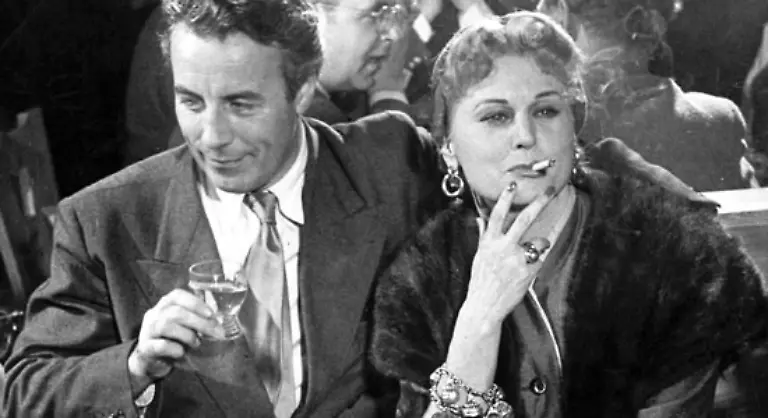 und-schoene-Frauen-verbinden