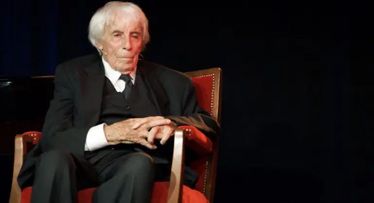 Zu-seiner-Lebensdevise-gehoert-selbstverstaendlich-auch-dass-das-alte-Zirkuspferd