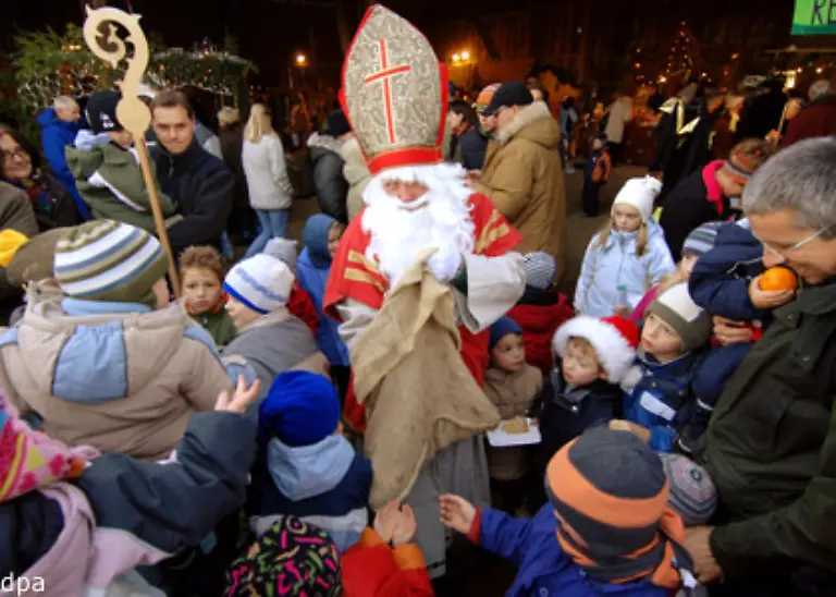 Am-Nikolaustag-gibt-es-etwas-geschenkt