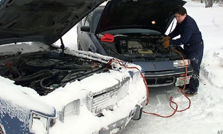 Wie-Autobatterien-geben-auch-Kamera-Akkus-bei-sehr-niedrigen-Temperaturen-schneller-den-Geist-auf-weil-sie-mehr-Strom-verbrauchen