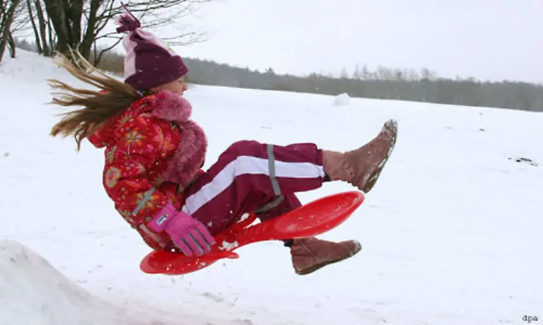 Oder-Sie-warten-den-richtigen-Moment-ab-und-druecken-dann-den-Ausloeser-Danach-sollten-Sie-die-Kamera-einpacken-und-Ihr-Kind-troesten