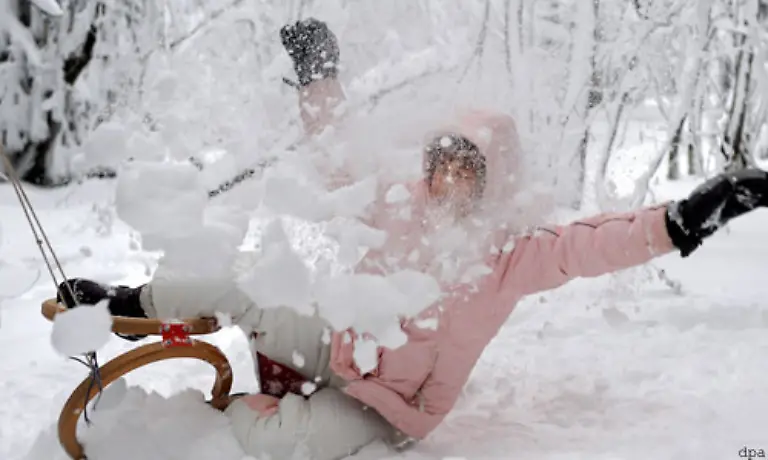 Auch-gestellte-Unfaelle-koennen-interessant-aussehen-Sie-sollten-dann-allerdings-die-Strippe-an-der-der-Schlitten-haengt-wegretuschieren