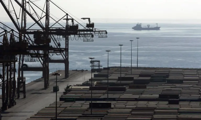 Der-alte-Zielkonflikt-zwischen-nachhaltigem-Klimaschutz-und-wachstumsorientierter-Wirtschaftspolitik-koennte-sich-allerdings-schnell-aufloesen-Denn-wird-nichts-fuer-den-Klimaschutz-getan-koennten-die-Folgen-die-wirtschaftliche-Leistung-Deutschlands-beeintraechtigen