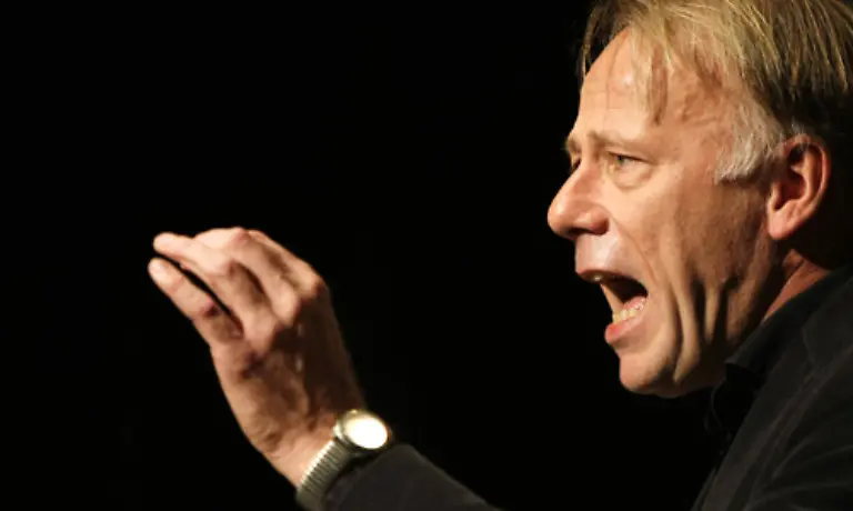 Der-Klimawandel-kann-noch-weit-mehr-Geld-kosten-Der-ehemalige-Bundesumweltminister-Juergen-Trittin-skizziert-die-Auswirkungen-auf-die-Wirtschaft-Zu-wenig-Klimaschutz-gefaehrdet-die-Wettbewerbsfaehigkeit-und-kostet-Arbeitsplaetze