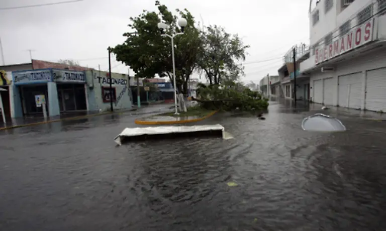 Kuestengebiete-in-den-Teilen-der-Welt-denen-die-finanziellen-Moeglichkeiten-fuer-Schutzmassnahmen-fehlen