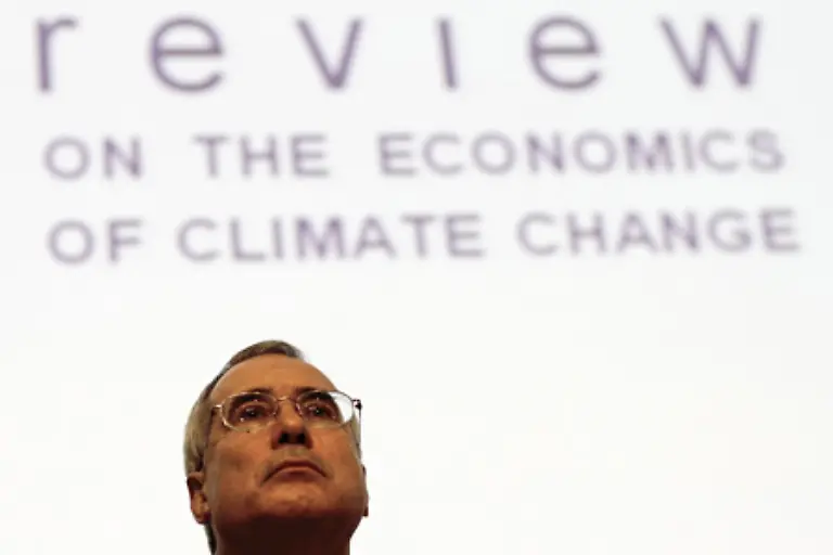 Klimaschutz-liegt-letztlich-im-Eigeninteresse-der-grossen-Industriestaaten-Der-ehemalige-Chefoekonom-der-Weltbank-Nicholas-Stern-schaetzt-die-direkten-und-in-indirekten-Kosten-von-Klimaschaeden-auf-5-Prozent-des-Welt-Bruttoinlandsproduktes