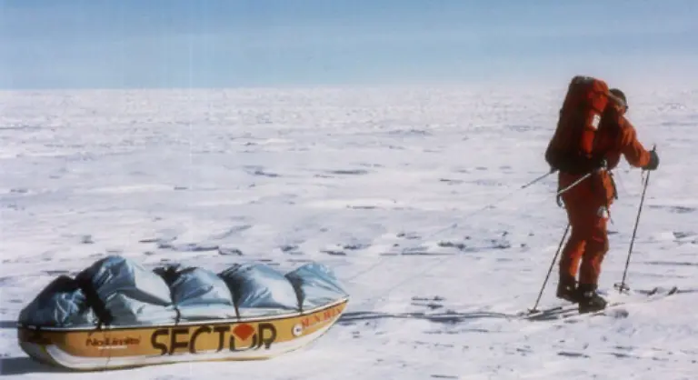 Allerdings-gibt-es-unter-den-Singlemaennern-viele-Weihnachtsmuffel-Jeder-siebte-wuerde-das-Fest-am-liebsten-ausfallen-lassen-jeder-fuenfte-sitzt-allein-beim-Festtagsbraten-wie-eine-nicht-repraesentative-Umfrage-einer-Online-Partnervermittlung-ermittelte