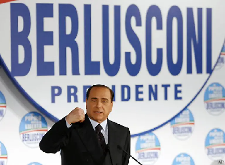 Silvio-Berlusconi-gewinnt-mit-seiner-Sammelbewegung-Volk-der-Freiheit-PDL-die-Parlamentswahlen-in-Italien-Der-Medienmilliardaer-wird-am-8-Mai-nach-1994-und-2001-zum-dritten-Mal-Regierungschef