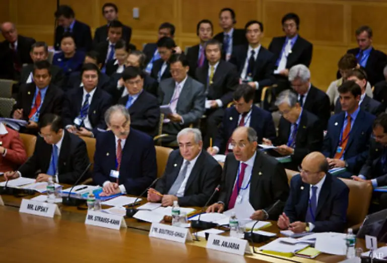 Am-11-Oktober-stellen-sich-alle-185-Mitgliedslaender-des-Internationalen-Waehrungsfonds-hinter-einen-Aktionsplan-der-G7-Sie-wollen-keinen-Zusammenbruch-einer-Bank-von-grosser-Bedeutung-zulassen