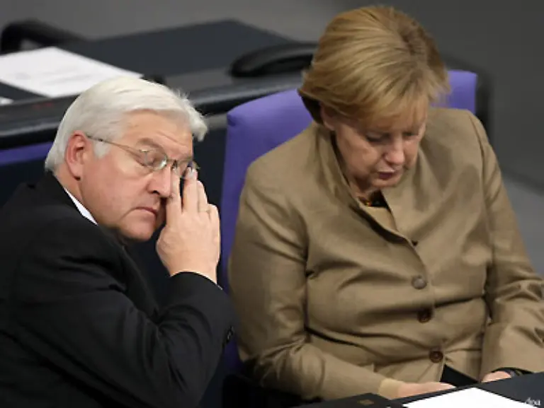 Aussenminister-und-SPD-Vize-Frank-Walter-Steinmeier-wird-Kanzlerkandidat-Beck-begruendete-seinen-Rueckzug-mit-parteiinternen-Intrigen