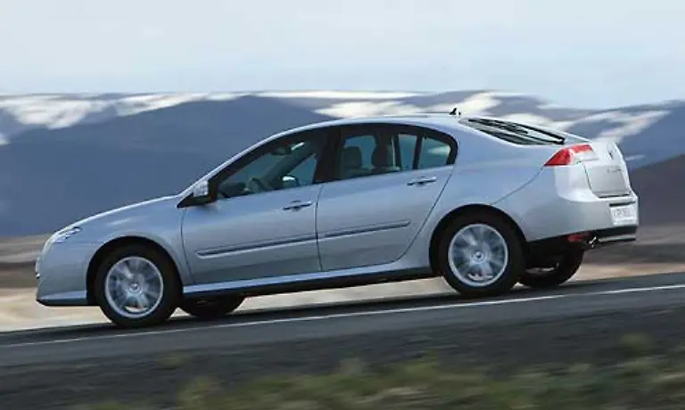 Verlierer-der-Altersklasse-6-7-Jahre-Platz-93-Renault-Laguna-24-5-Prozent-mit-Maengeln