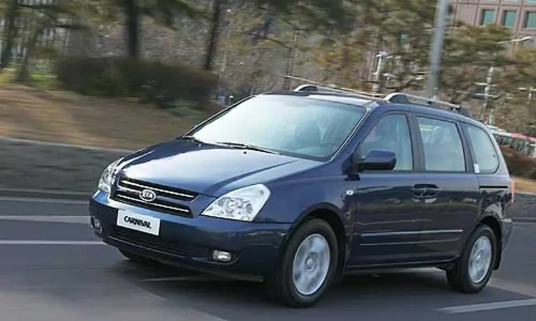 Verlierer-der-Altersklasse-6-7-Jahre-Platz-94-Kia-Carnival-36-1-Prozent-mit-Maengeln