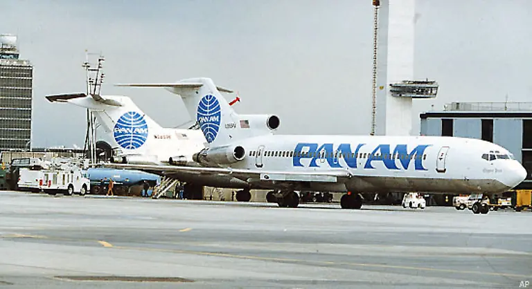 Als-der-Jumbojet-der-US-Fluggesellschaft-PanAm-am-Londoner-Flughafen-Heathrow-Richtung-New-York-abhob-freuten-sich-die-Passagiere-auf-ein-Weihnachtsfest-mit-ihren-Familien