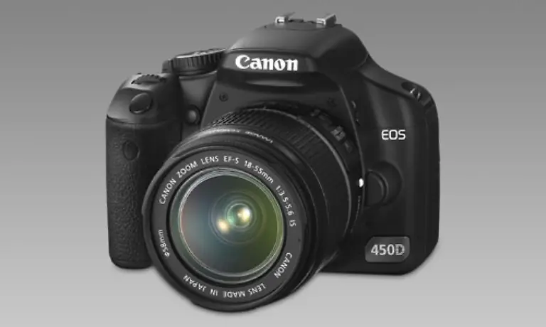 Die-Canon-450D-ist-mit-Objektiv-bereits-ab-rund-490-Euro-zu-haben-DigitalPhoto-schreibt-Wer-viel-Sport-oder-andere-sich-schnell-bewegende-Motive-fotografiert-ist-mit-der-kleinen-Canon-bestens-bedient