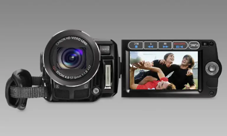 32-GB-Flashspeicher-beeindruckende-Schaerfe-und-natuerliche-Farben-machen-den-Canon-HF11-derzeit-zur-unangefochtenen-Nr-1-der-Camcorder-Allerdings-muss-man-fuer-den-Spass-mindestens-1000-Euro-ausgeben