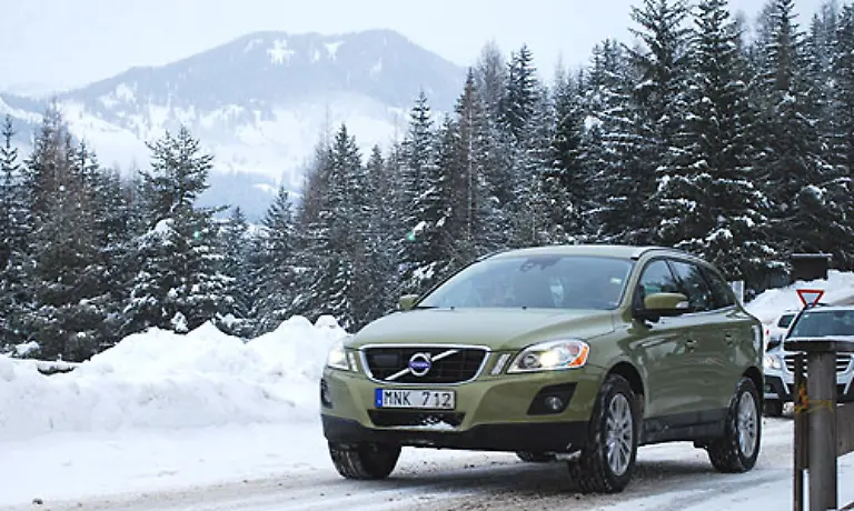 Einen-ganz-anderen-Weg-geht-der-Volvo-XC60-Mit-einem-Preis-von-37-850-Euro-liegt-er-deutlich-unter-seinen-Konkurrenten-in-der-Premiumklasse