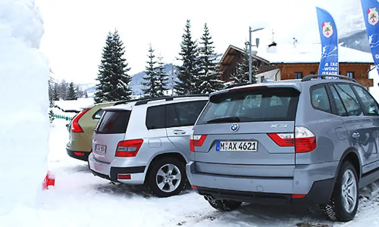 Bei-BMW-und-Mercedes-ist-Luxus-Standard-Da-merkt-man-trotz-des-wertigen-Volvos-noch-einen-Unterschied-Im-Innenraum-kann-vor-allem-der-Mercedes-GLK-richtig-punkten-Modern-optisch-ansprechend-und-dennoch-funktional-zeigt-sich-der-Edel-Schwabe