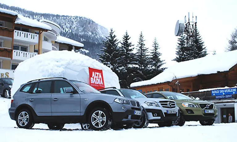 Da-ist-der-BMW-X3-die-ehrlichere-Haut-Mit-ihm-macht-es-immer-noch-richtig-Spass-durch-den-Schnee-zu-pfluegen-Der-Motor-ist-solide-und-ausgereift-Der-Drei-Liter-Sechszylinder-bietet-jederzeit-ausreichend-Drehmoment-ohne-zuviel-Kraft-auf-die-Raeder-zu-bringen