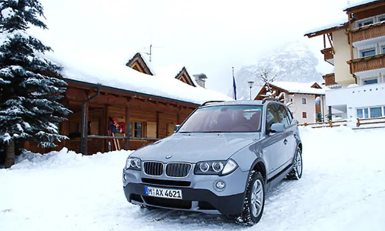 Der-Sieger-des-diesjaehrigen-SUV-Tests-in-der-Nobelklasse-ist-der-alte-und-neue-Alpenkoenig-der-BMW-X3-Er-bietet-das-beste-Gesamtpaket-Ein-sehr-kultivierter-kraftvoller-Motor-mit-gutem-Fahrwerk-und-ausgereiftem-Allradantrieb-Der-wahre-Anton-aus-Tirol