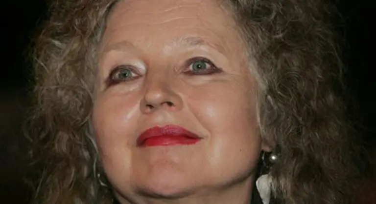 Seit-mehr-als-20-Jahren-hat-sich-die-1943-im-oberschlesischen-Kattowitz-geborene-Tochter-eines-Holzhaendlers-auch-einen-Platz-als-Chansonsaengerin-erobert