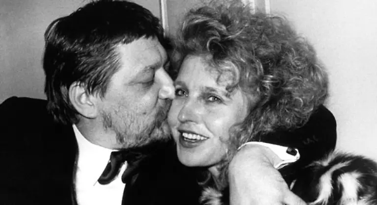 so-wie-einst-in-Rainer-Werner-Fassbinder-dessen-langjaehrige-Muse-Schygulla-war