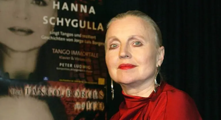 und-Texte-von-Peter-Handke-Heiner-Mueller-Thomas-Bernhard-Rimbaud-und-Charles-Baudelaire