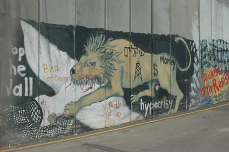 Obgleich-dieser-eine-Friedenstaube-fressende-Loewe-von-grosser-Kunstfertigkeit-zeugt