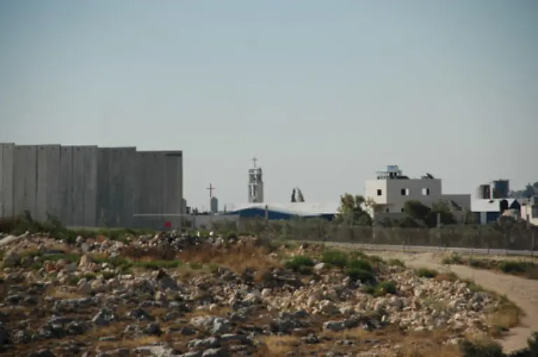 endet-sie-schon-nach-wenigen-hundert-Metern-in-Richtung-Westen