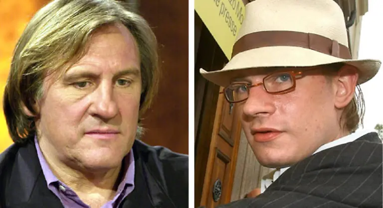 Ein-Selbstbild-das-in-den-Augen-seines-Sohnes-Guillaume-der-am-18-Oktober-2008-im-Alter-von-37-Jahren-an-den-Folgen-einer-Lungenentzuendung-gestorben-ist-nicht-ganz-der-Wahrheit-entspricht