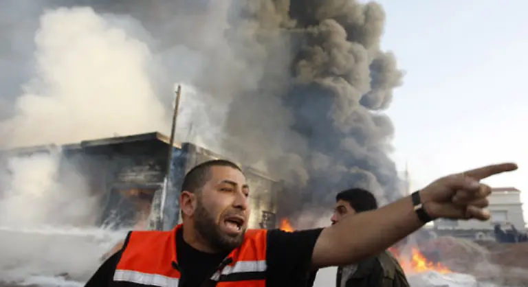 Die-israelische-Luftwaffe-nahm-am-vierten-Tag-der-Kaempfe-weitere-Gebaeude-der-Hamas-unter-Beschuss