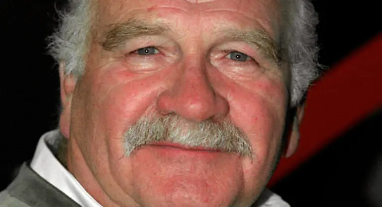 Der-bayerische-Volksschauspieler-Peter-Steiner-ist-am-22-12-2008-im-Alter-von-81-Jahren-gestorben-Der-Star-des-Theaterstadls-soll-einen-Herzinfarkt-erlitten-haben
