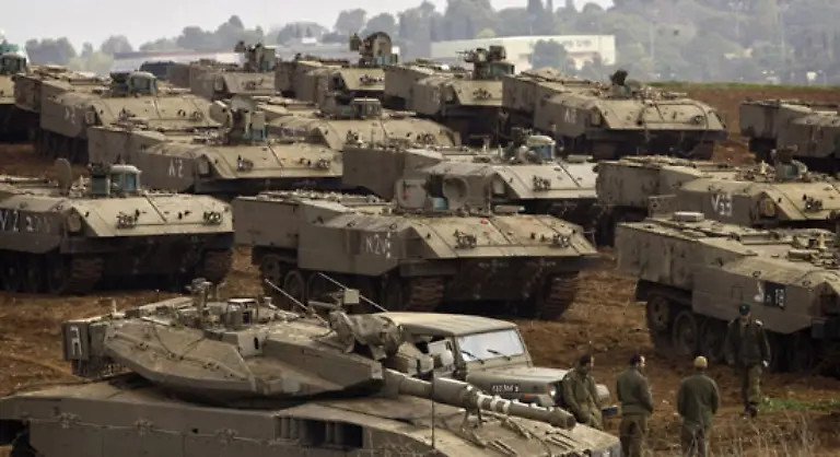 Wenn-es-notwendig-ist-Truppen-aufmarschieren-zu-lassen-um-unsere-Buerger-zu-schuetzen-werden-wir-das-tun-sagte-der-israelische-Verteidigungsminister-Ehud-Barak