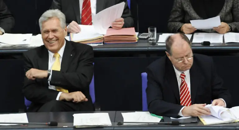 UeBERNAHMESCHUTZ-Auslaendischen-Investoren-droht-kuenftig-bei-einem-Einstieg-in-sensible-Wirtschaftszweige-ein-Veto-der-Bundesregierung