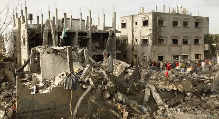 Insgesamt-seien-seit-Mitternacht-35-Angriffe-geflogen-worden-sagte-ein-israelischer-Armeesprecher