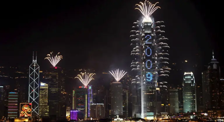 Stunden-bevor-in-Deutschland-Prost-Neujahr-gerufen-wurde-wurde-bereits-in-Hongkong