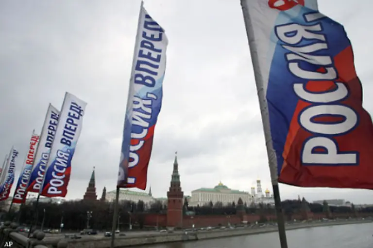 Der-russische-Staat-haelt-die-Kontrollmehrheit-von-knapp-ueber-50-Prozent-der-Anteile-Groesster-auslaendischer-Aktionaer-ist-die-Eon-Tochter-Ruhrgas-mit-rund-6-4-Prozent-13-2-Prozent-der-Gazprom-Papiere-werden-im-Westen-gehandelt