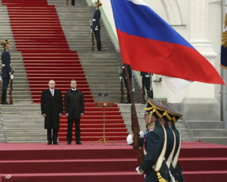 Mittlerweile-ist-Gazprom-ein-wesentlicher-Bestandteil-der-russischen-Aussenpolitik-Regierungen-ehemaliger-Sowjetrepubliken-die-sich-vom-Kreml-emanzipieren-wollen-wird-die-Gasrechnung-kraeftig-erhoeht-Andere-zahlen-Vorzugspreise