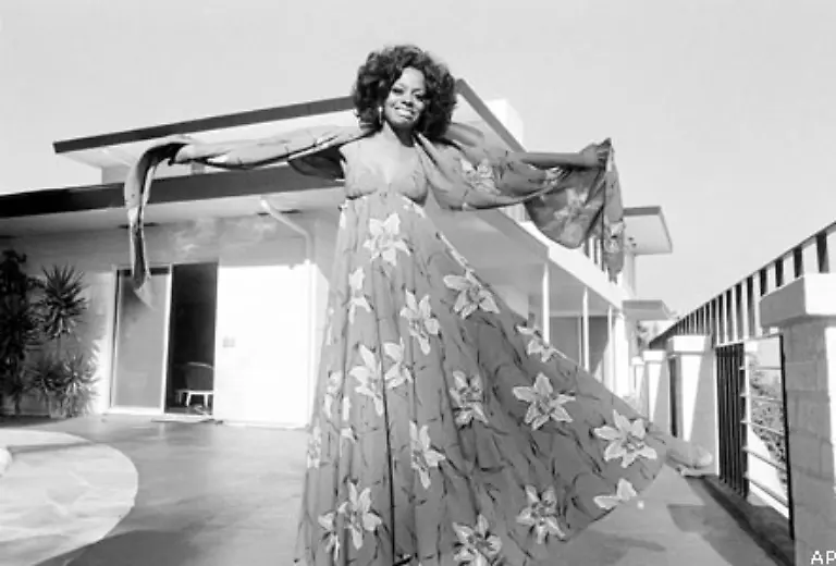 So-wird-Florence-Ballard-urspruenglich-Leadsaengerin-bei-den-Supremes-1967-ersetzt-Vermutlich-war-sie-veraergert-ueber-die-herausgehobene-Stellung-von-Diana-Ross