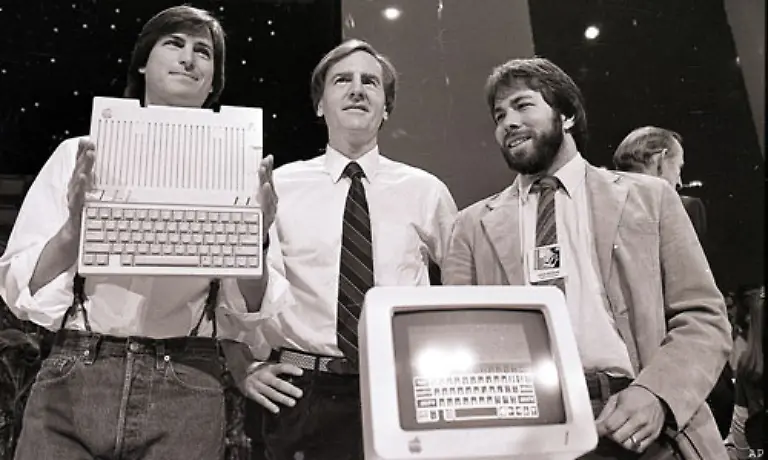 Jobs-holte-im-Fruehjahr-1983-den-CEO-von-Pepsi-Cola-zu-Apple-John-Sculley-M