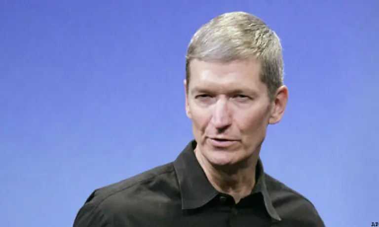 Vorerst-hat-jetzt-Tim-Cook-das-Ruder-uebernommen-Der-Chef-des-operativen-Geschaefts-wechselte-1998-von-Compaq-zu-Apple