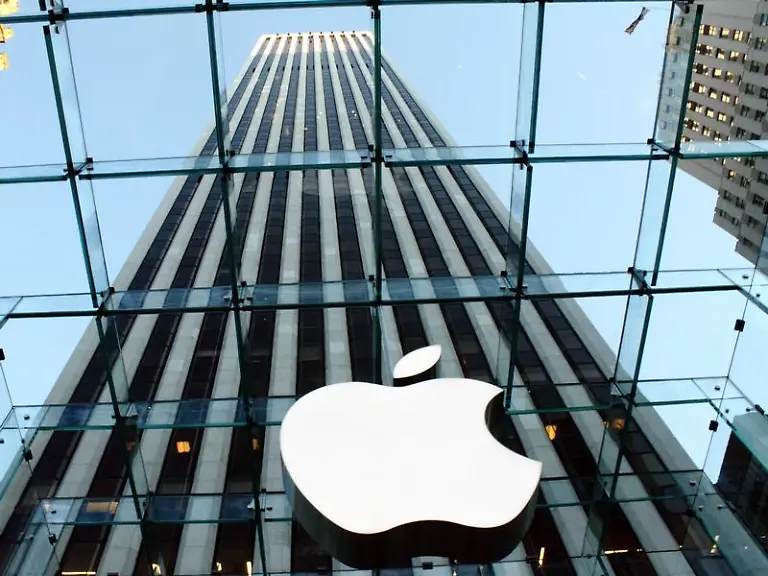 Apple-Zentrale-in-New-York-City-Die-Enthuellung-eines-neuen-Tablet-Computers-von-Apple-steht-unmittelbar-bevor
