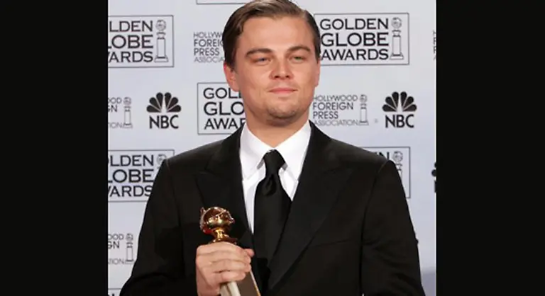 Und-seiner-Lieblingskollegin-Kate-die-waehrend-ihrer-Globes-Dankesrede-gestand-Leo-seit-13-Jahren-liebe-ich-dich-goennt-er-den-Preis-von-ganzem-Herzen