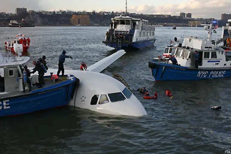 Seine-Frau-Lori-erklaert-spaeter-ihr-Mann-habe-immer-erklaert-es-sei-sehr-selten-dass-ein-Pilot-einen-schlimmen-Unfall-erlebe