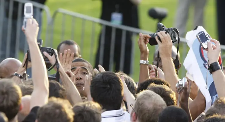 Obama-sieht-die-Europaeer-als-wichtigsten-Partner-der-USA-Die-Buerde-globaler-Buergerschaft-verbinde-Europa-und-Amerika-Ein-Wechsel-der-Fuehrung-in-Washington-wird-diese-Buerde-nicht-beseitigen-hatte-Obama-im-Juli-an-der-Berliner-Siegessaeule-gesagt