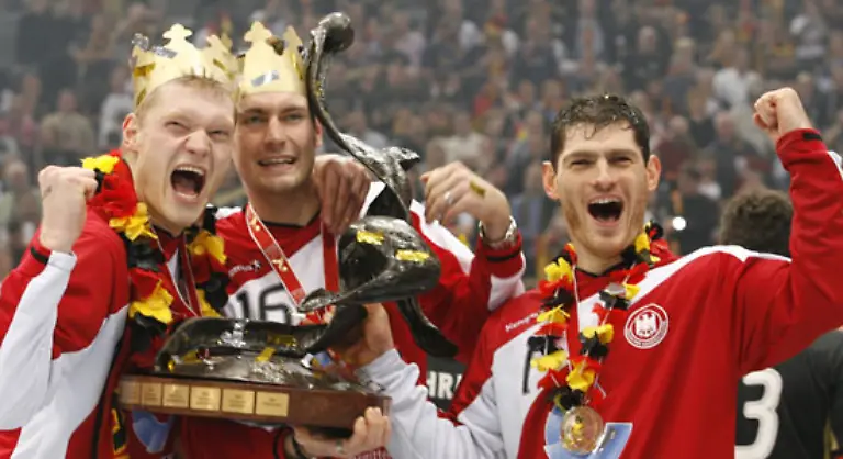 Ach-war-das-schoen-Sie-erinnern-sich-Vor-zwei-Jahren-wurden-die-deutschen-Handballer-Weltmeister