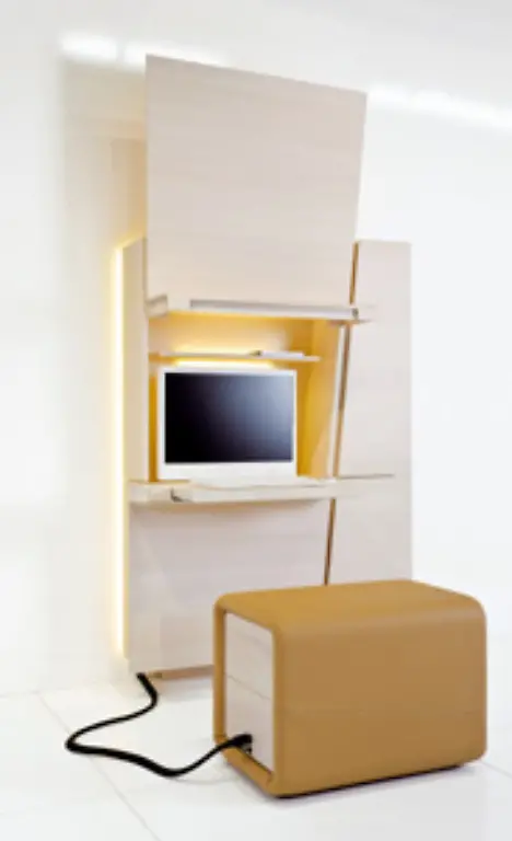 Elegant-versteckte-Elektronik-Voglauers-I-Panel